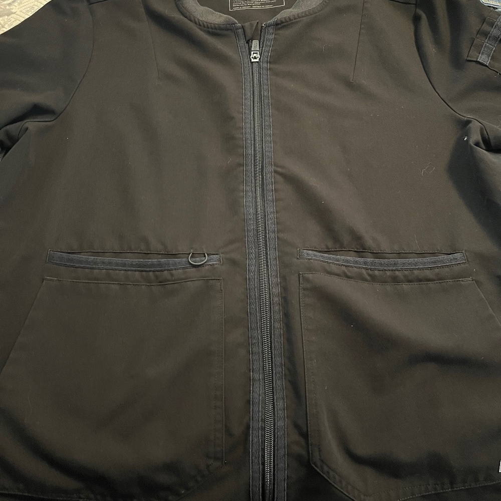 Figs Bellery Scrubs Jacket. - large